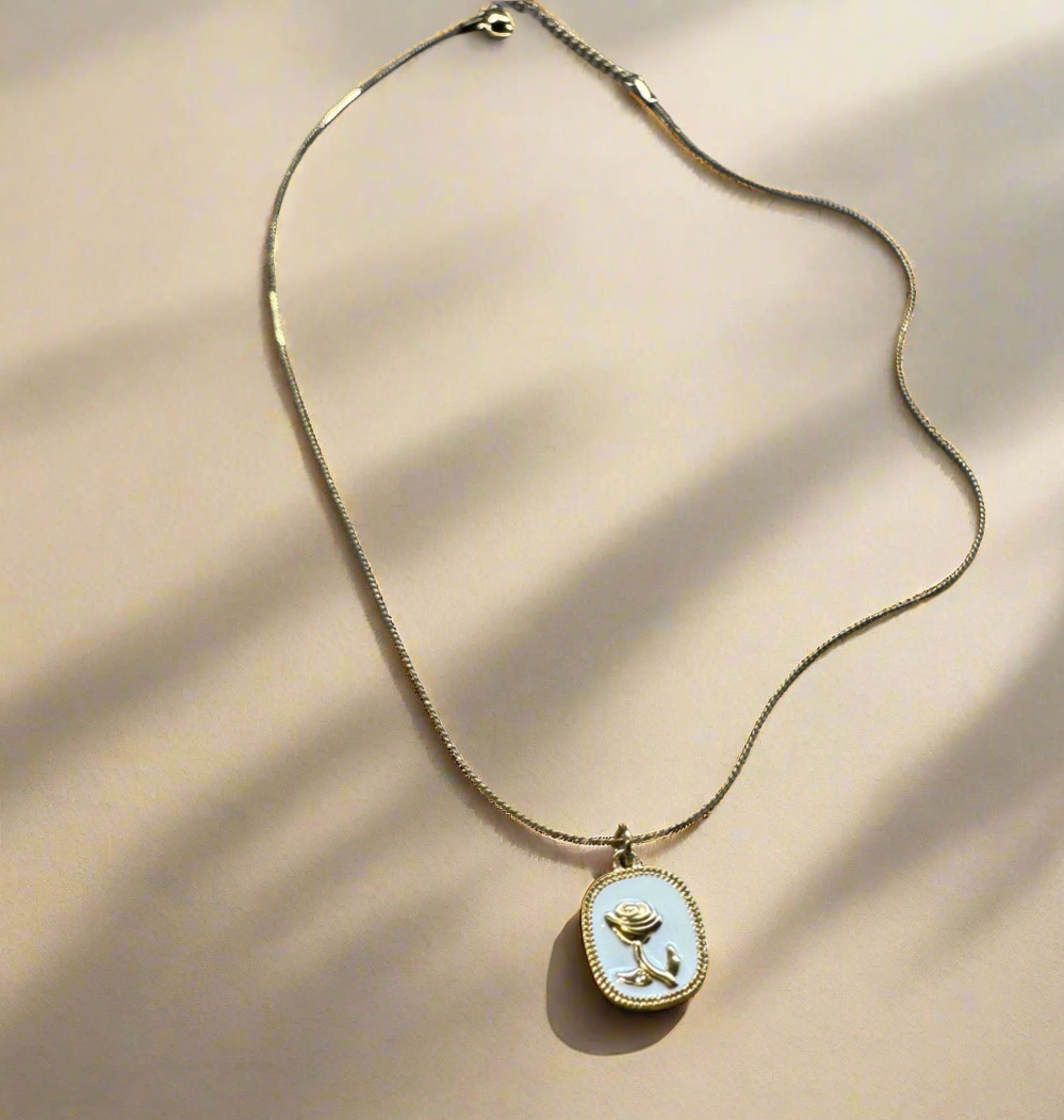 Rose Pendant Necklace