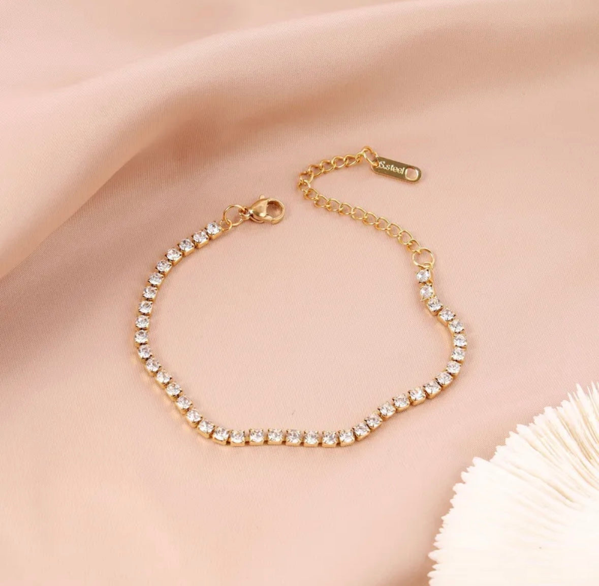 Diamond Hand Chain Bracelet