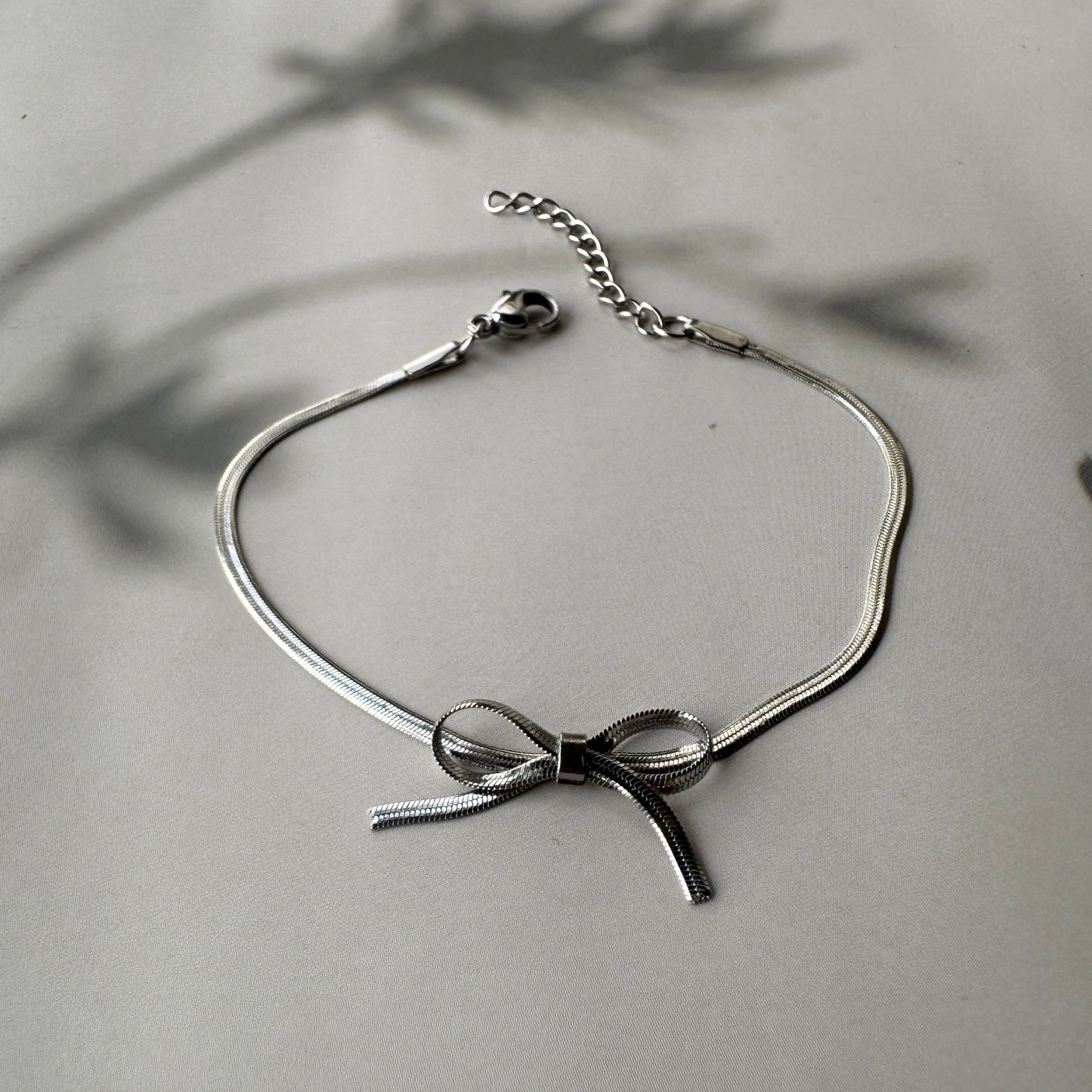 Minimal Silver Bow Snake Chain Bracelet