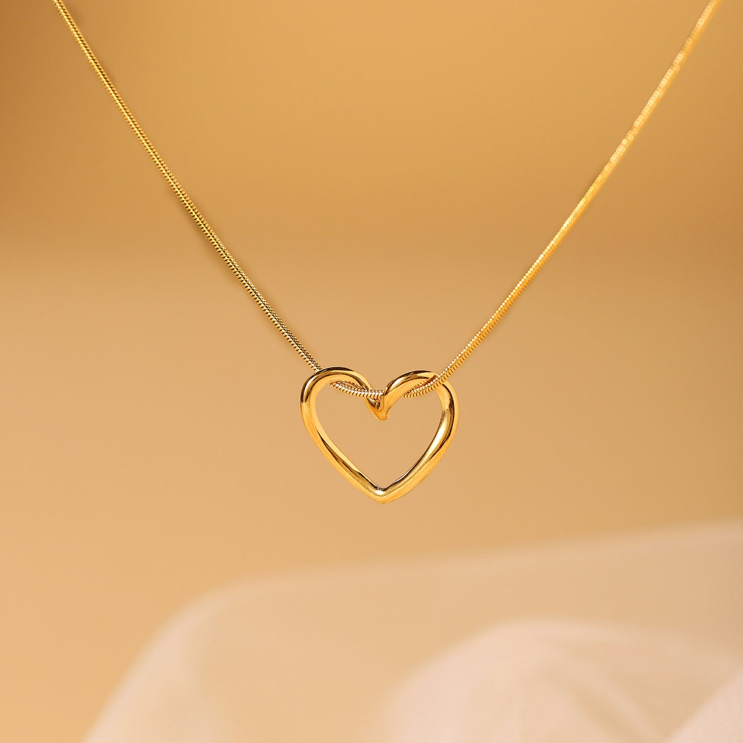 Trending Heart Pendant Necklace