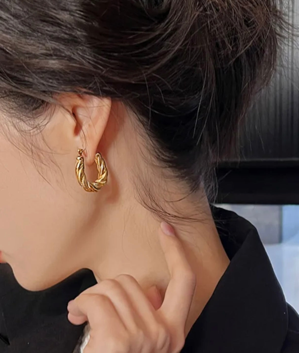 Gold Twisted Chain Hoop Earrings