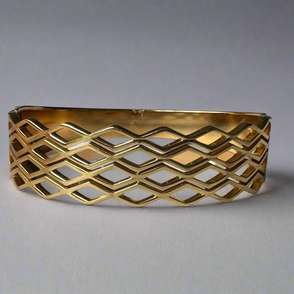 Broad Diamond Framing Gold Bracelet