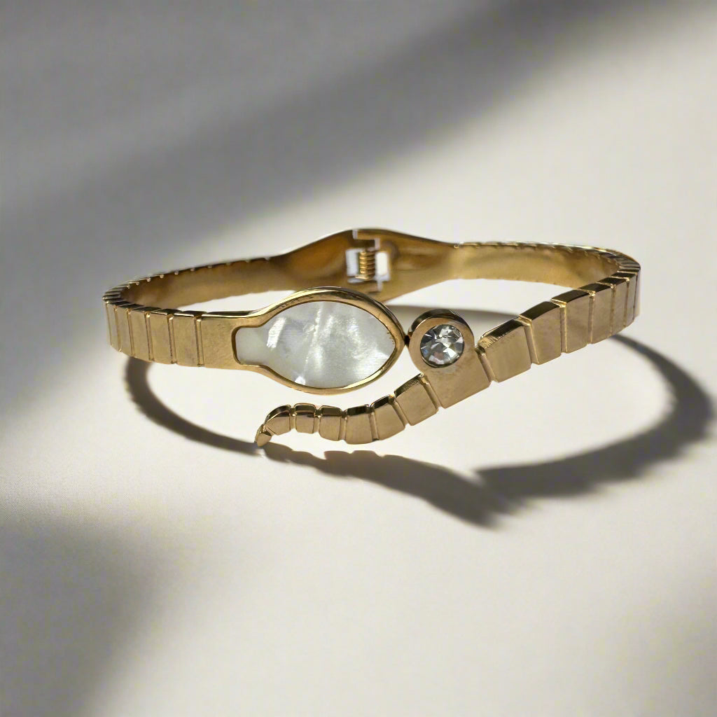 Snake Pattern Gold Bracelet