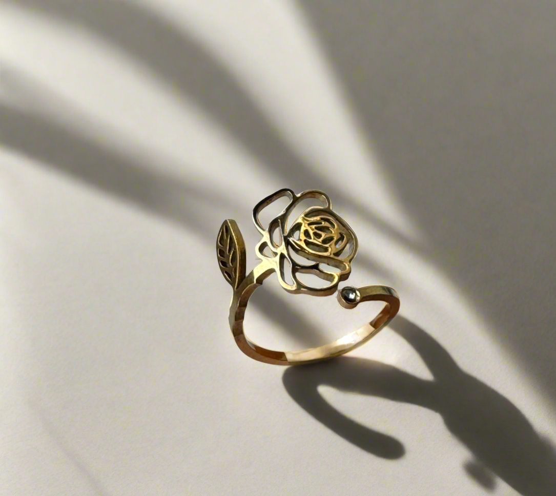 Floral Design Gold Ring