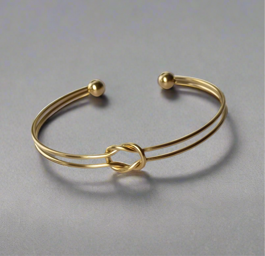 Minimal Adjustable Gold Bracelet