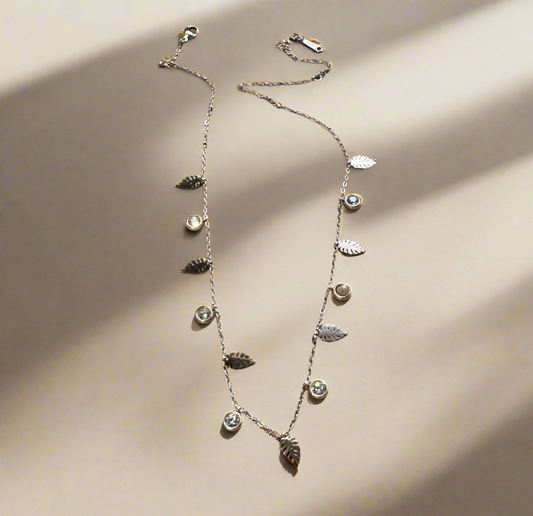 Leaf charm Rose Gold Necklace