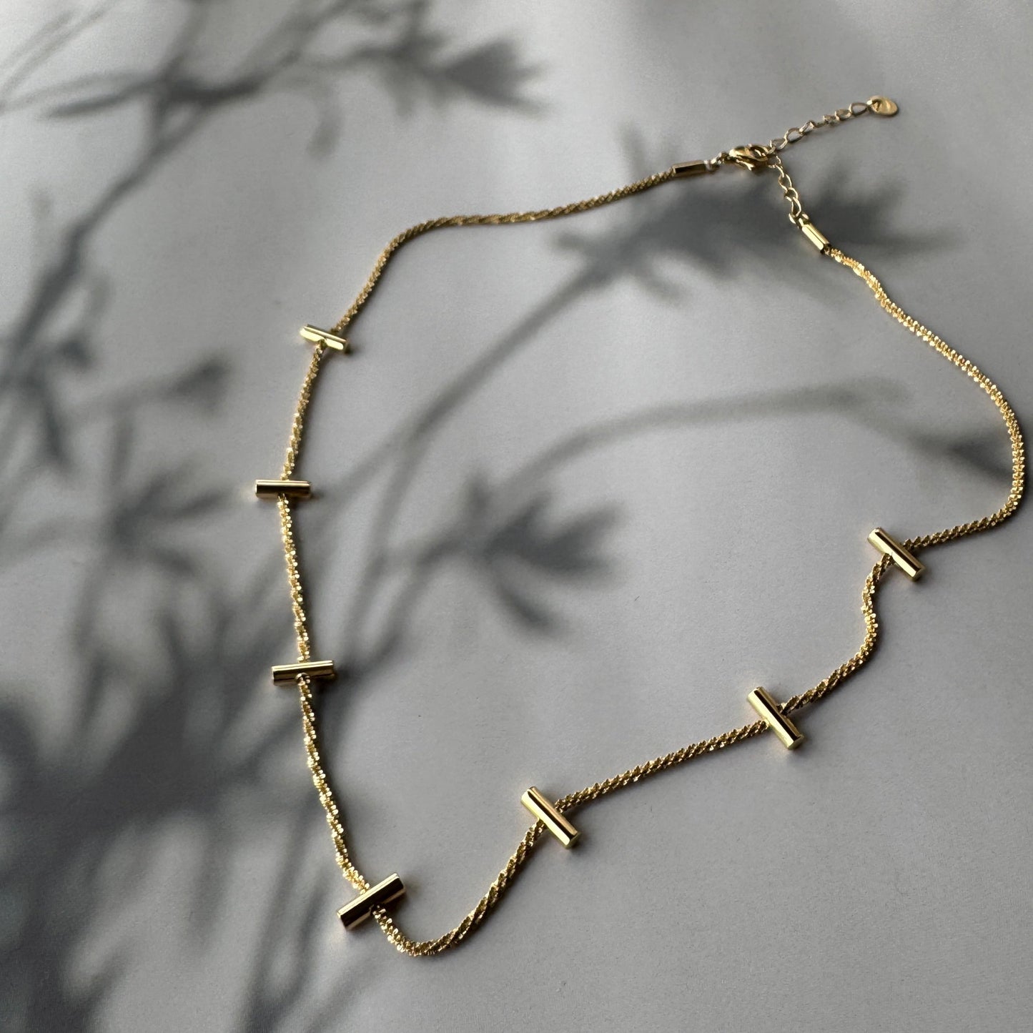 Minimal Designer Gold Chain Necklace