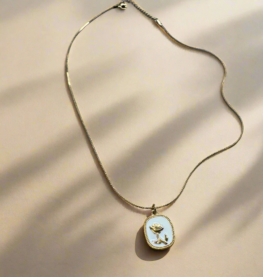Rose Pendant Necklace