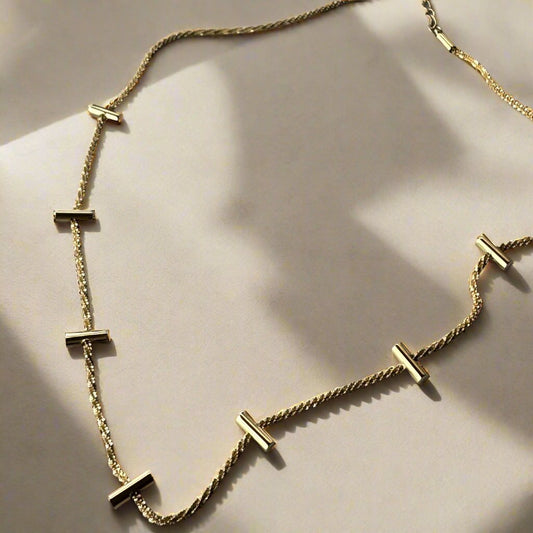 Minimal Designer Gold Chain Necklace