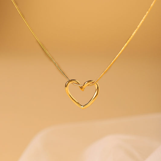 Trending Heart Pendant Necklace
