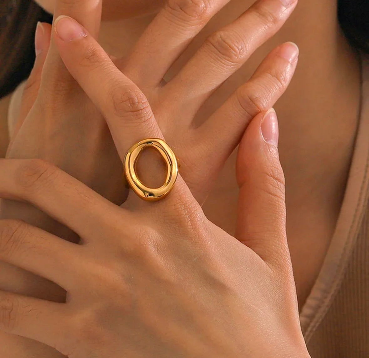 Statement Oval Ring
