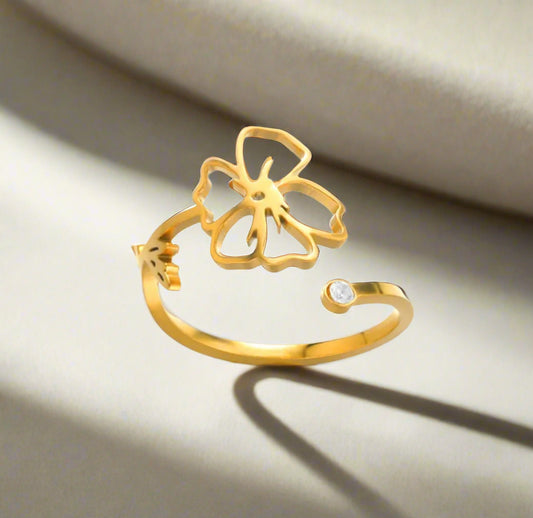 Floral Design Gold Ring