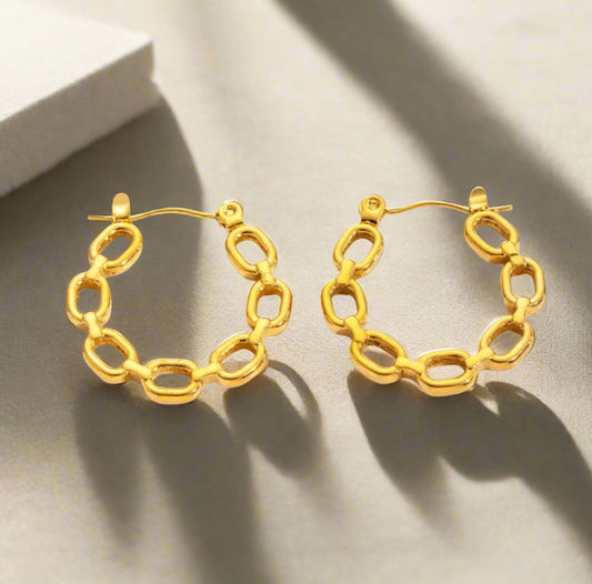 Link Design Hoop Earrings