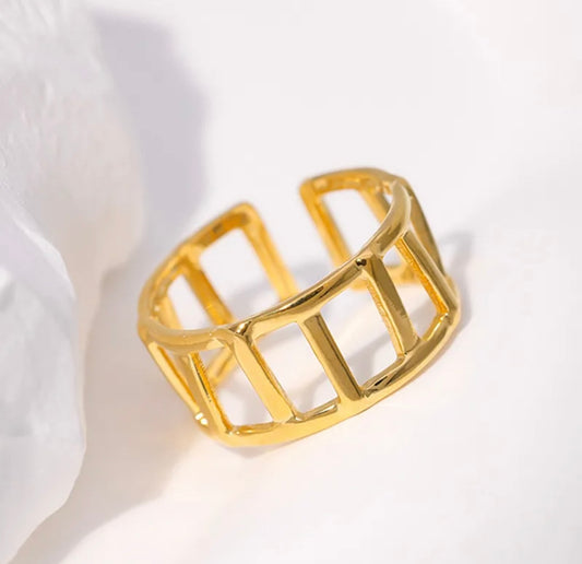 Gold Linear Design Ring