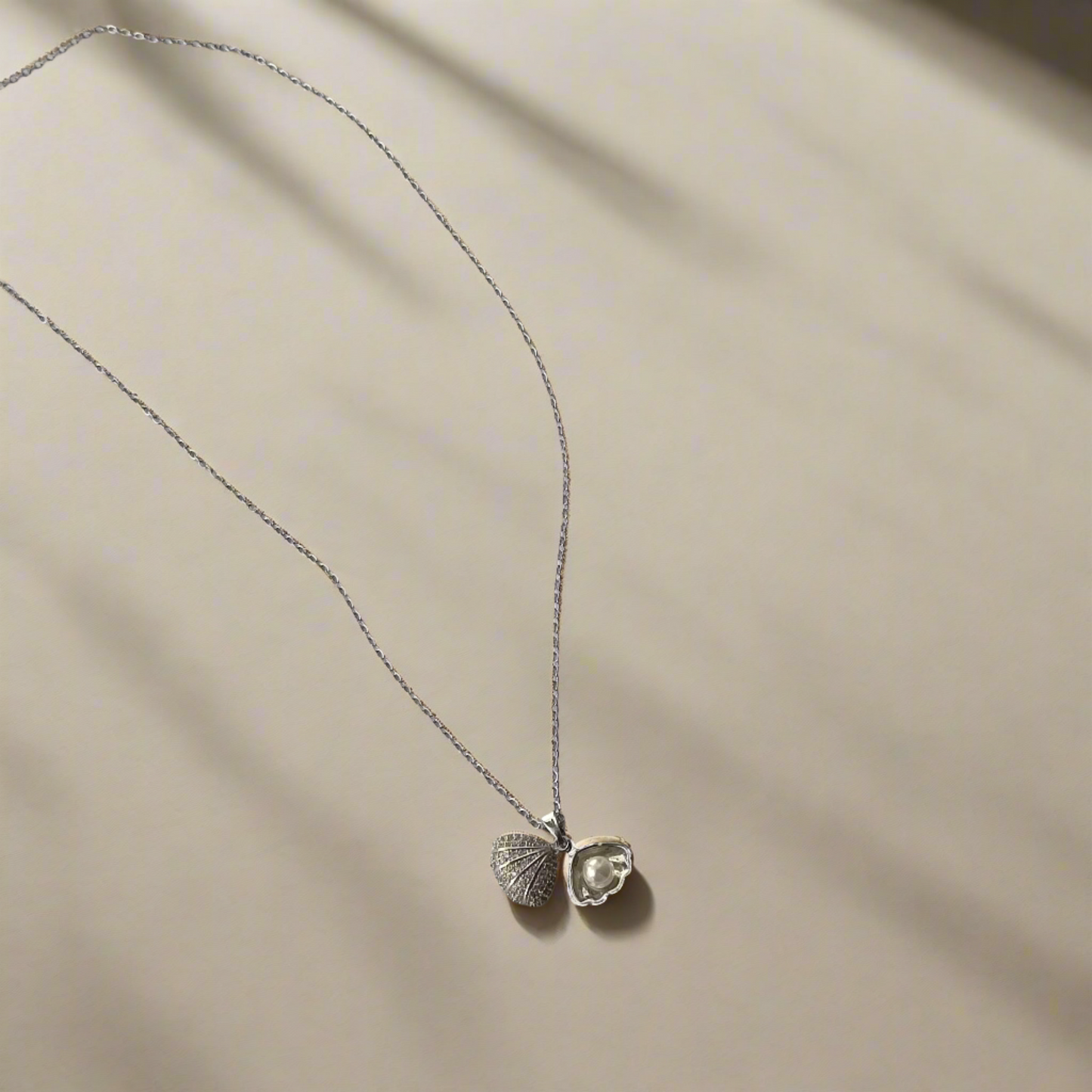 Silver Shell Pendant Necklace